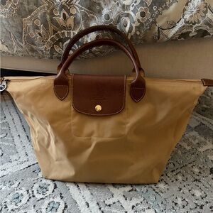 Longchamp tan le pilage medium handle bag